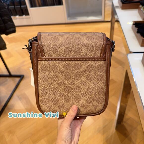 NWT COACH Lucas Crossbody Bag In Signature Canvas Gunmetal CDC33 - Picture 4 of 7